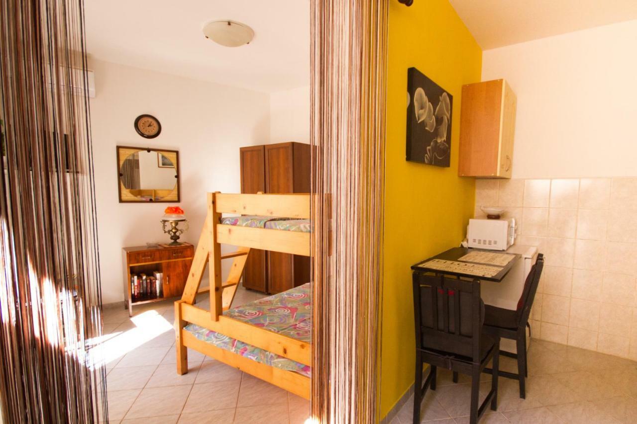 Апартаменти Apartman Punta Vilma Пула Екстер'єр фото